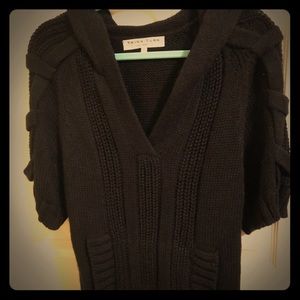 Trina Turk 100% cashmere hooded ss sweater